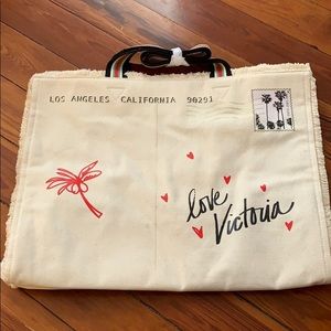 Victoria’s Secret Getaway Beach Tote